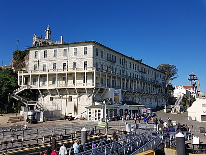 Alcatraz Island landing
Photographer;&nbsp;Jim
2020-02-29&nbsp;09.46.40;&nbsp;Metadata time: '2020 Feb 29 09:46'
Original size:&nbsp;4,032 x 3,024; 4,827 kB
Filename: 2020-02-29 09.46.40 GS8 Jim - Alcatraz Island landing.jpeg