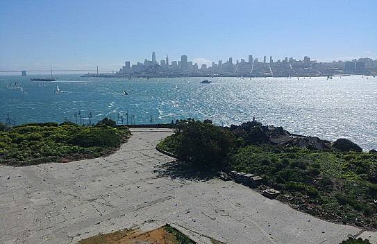 View of parade ground and San Francisco
Photo: Simon
2020-02-29 12.18.54; '2020 Feb 29 12:18'
Original size: 4,666 x 3,027; 12,893 kB; stitch