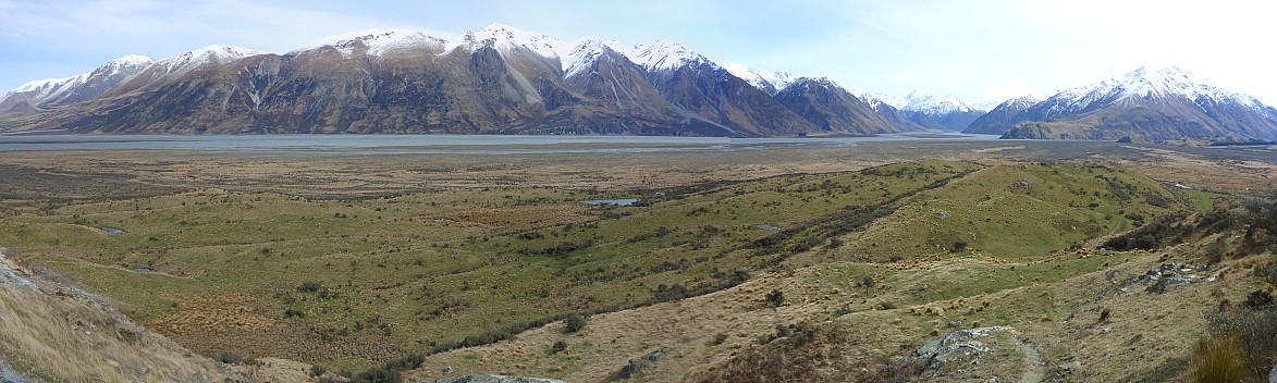 2020-09-05 11.54.21 Panorama Simon - Havelock from Mt Sunday_stitch.jpg: 9340x2802, 24978k (2020 Oct 17 22:47)