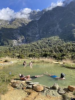 2022-03-09 17.10.10 IMG_2832 Susie - Brian and Simon in hot pool.jpeg: 3024x4032, 4165k (2022 Dec 04 14:11)