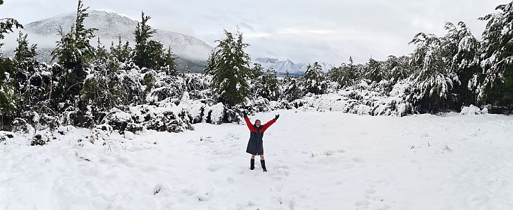 Brian in snow outside Hurunui Hut
Photo:&nbsp;Simon
2022-07-31&nbsp;08.52.19;&nbsp;'2022 Jul 31 08:52'
Original size:&nbsp;6,278 x 2,571; 13,693 kB;&nbsp;stitch
2022-07-31 08.52.19 S20 Simon - Brian in snow outside Hurunui Hut_stitch.jpg