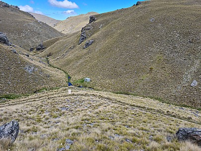 Close to Lauder Basin Hut
Photographer;&nbsp;Simon
2022-12-31&nbsp;13.45.20;&nbsp;Metadata time: '2022 Dec 31 13:45'
Original size:&nbsp;9,248 x 6,936; 29,009 kB
Filename: 2022-12-31 13.45.20 S20+ Simon - close to Lauder Basin Hut.jpeg