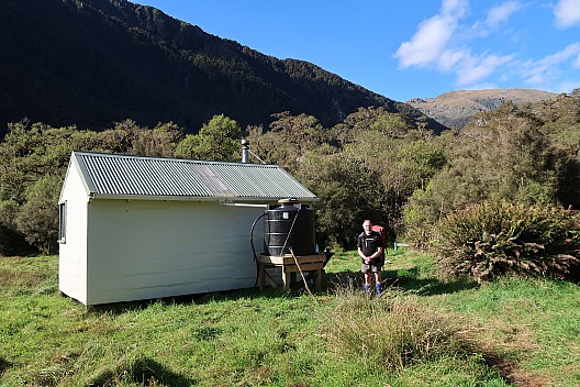 Simon at Horseshoe Flat Hut
Photo: Brian
2023-04-16 14.38.38; '2023 Apr 16 14:38'
Original size: 5,472 x 3,648; 10,833 kB