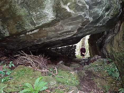 Brian through the rock biv
Photo: Simon
2023-04-17 08.55.49; '2023 Apr 17 08:55'
Original size: 9,248 x 6,936; 12,621 kB