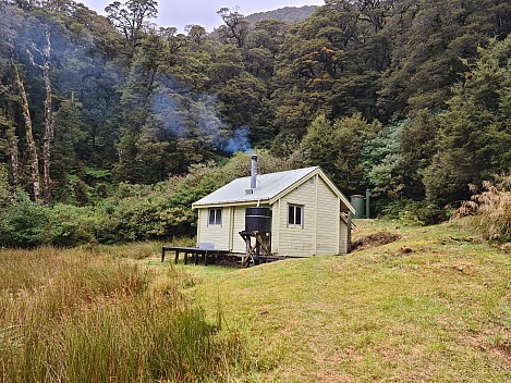 Māori Saddle hut
Photo: Simon
2023-04-18 15.18.39; '2023 Apr 18 15:18'
Original size: 9,248 x 6,936; 21,741 kB