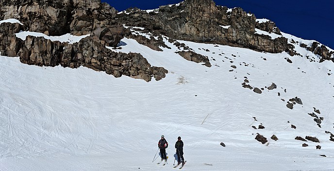 Adrian and Kevin at the foot of the High Traverse
Photo: Simon
2023-09-03 10.06.24; '2023 Sept 03 10:06'
Original size: 18,148 x 9,290; 19,360 kB; stitch
2023-09-03 10.06.24 S20+ Simon - Adrian and Kevin at the foot of the High Traverse_stitch.jpg Adrian and Kevin at the foot of the High Traverse
Photo: Simon
2023-09-03 10.06.24; '2023 Sept 03 10:06'
Original size: 18,148 x 9,290; 19,360 kB; stitch
2023-09-03 10.06.24 S20+ Simon - Adrian and Kevin at the foot of the High Traverse_stitch.jpg