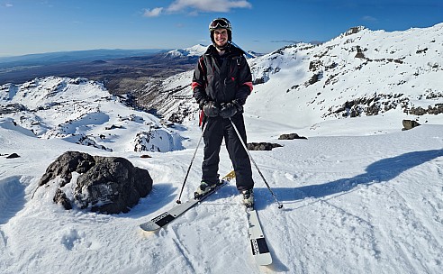 Adrian at the top of the Yankee
Photographer;&nbsp;Simon
2023-08-29&nbsp;15.48.30;&nbsp;Metadata time: '2023 Aug 29 15:48'
Original size:&nbsp;15,040 x 9,287; 15,762 kB;&nbsp;stitch
Filename: 2023-08-29 15.48.30 S20+ Simon - Adrian at the top of the Yankee_stitch.jpg