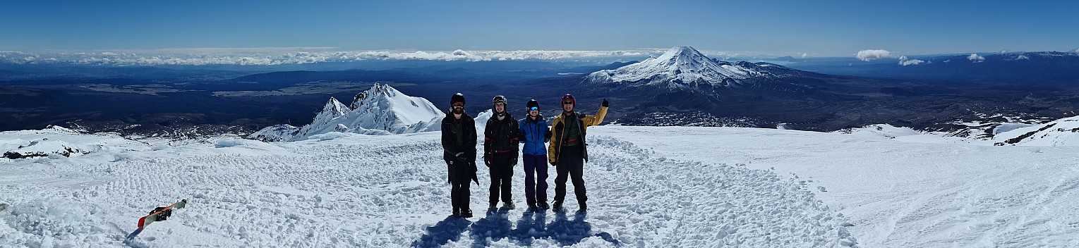 Kevin, Adrian, Jo and Paul on Pinnacle Ridge
Photo: Simon
2023-08-30 11.53.04; '2023 Aug 30 11:53'
Original size: 20,318 x 4,679; 9,813 kB; stitch, cr