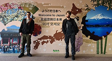 Fly from Auckland to Narita, Narita Express to Tōkyō, Shinkansen to Nagano, Shuttle to Prince Hotel East Wing, Shiga Kōgen
Adrian and Kevin at Narita airport
Photo: Simon
2024-03-01 13.14.33; '2024 Mar 01 13:14'
Original size: 8,368 x 4,605; 6,926 kB; cr
2024-03-01 13.14.33 S20+ Simon - Adrian and Kevin at Narita airport_cr.jpg