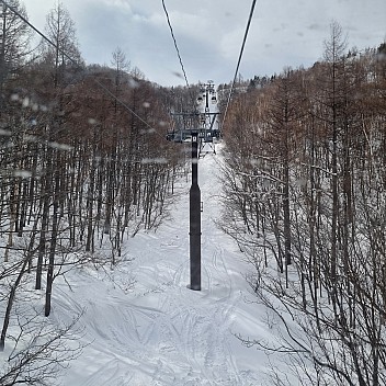 Looking up the Okushiga Gondola
Photo: Jim
2024-03-03 14.13.50; '2024 Mar 03 18:13'
Original size: 2,992 x 2,992; 3,562 kB
2024-03-03 14.13.50 S21FE+ Jim - looking up the Okushiga Gondola.jpeg