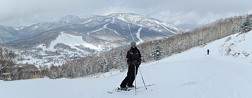 At Prince Hotel East Wing skiing Central Shiga Kōgen
Adrian at the top of Takamagahara
Photo: Simon
2024-03-04 13.44.54; '2024 Mar 04 13:44'
Original size: 10,308 x 4,006; 6,455 kB; stitch
2024-03-04 13.44.54 S20+ Simon - Adrian at the top of Takamagahara_stitch.jpg