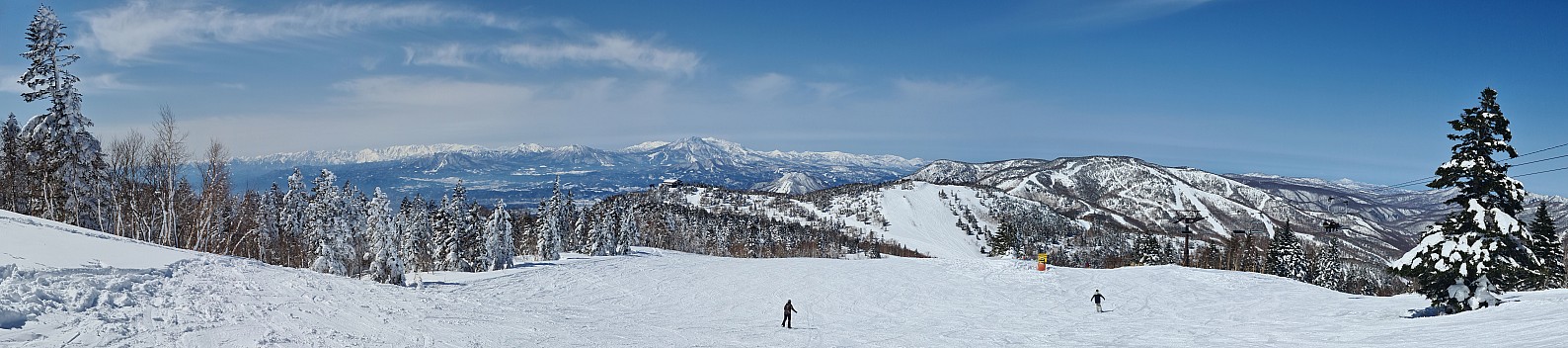 View from the top of Shiga Kōgen Terakoya
Photo: Adrian
2024-03-11 12.51.42; '2024 Mar 11 16:51'
Original size: 19,738 x 4,374; 12,616 kB; stitch