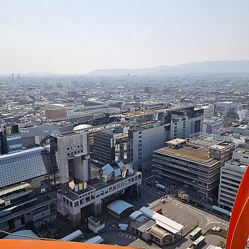 Kyoto from Kyoto Tower
Photo: Jim
2024-03-16 13.09.24; '2024 Mar 16 17:09'
Original size: 2,992 x 2,992; 2,858 kB
2024-03-16 13.09.24 S21FE+ Jim - Kyoto from Kyoto Tower.jpeg