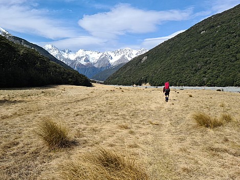 Brian and Philip heading down the Hopkins
Photo: Simon
2024-10-01 15.19.54; '2024 Oct 01 15:19'
Original size: 8,633 x 6,475; 21,401 kB; str
2024-10-01 15.19.54 S20+ Simon - Brian and Philip heading down the Hopkins_str.jpeg Brian and Philip heading down the Hopkins
Photo: Simon
2024-10-01 15.19.54; '2024 Oct 01 15:19'
Original size: 8,633 x 6,475; 21,401 kB; str
2024-10-01 15.19.54 S20+ Simon - Brian and Philip heading down the Hopkins_str.jpeg