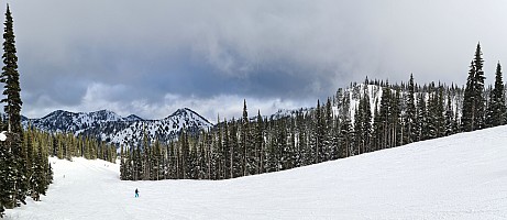 View down Queens
Photographer;&nbsp;Simon
2025-02-25&nbsp;16.02.40;&nbsp;Metadata time: '2025 Feb 25 16:02'
Original size:&nbsp;13,069 x 5,673; 9,950 kB;&nbsp;stitch
Filename: 2025-02-25 16.02.40 S20+ Simon - view down Queens_stitch.jpg