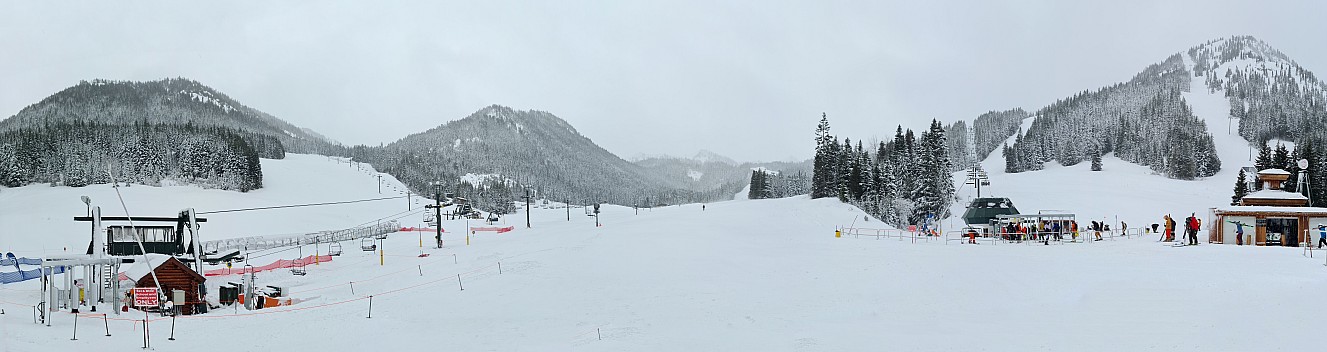 Crystal Mountain Base
Photo: Simon
2025-02-25 09.02.18; '2025 Feb 26 06:02'
Original size: 30,781 x 8,164; 25,091 kB; stitch
2025-02-25 09.02.18 S20+ Simon - Crystal Mountain Base_stitch.jpg