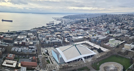 2025-03-02 15.55.39 S20+ Simon - Space Needle view_stitch.jpg: 11018x5890, 7111k (2025 Jul 12 15:41)