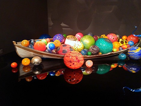 Chihuly Float Boat
Photographer;&nbsp;Nick
2025-03-02&nbsp;13.09.44;&nbsp;Metadata time: '2025 Mar 02 13:09'
Original size:&nbsp;4,608 x 3,456; 4,052 kB
Filename: 2025-03-02 13.09.44 Nick - Chihuly Float Boat.jpeg