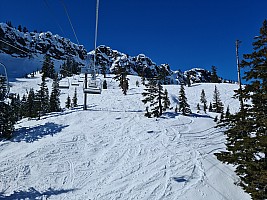 Riding the Internationale
Photographer;&nbsp;Simon
2025-03-06&nbsp;12.04.23;&nbsp;Metadata time: '2025 Mar 06 12:04'
Original size:&nbsp;9,248 x 6,936; 20,310 kB
Filename: 2025-03-06 12.04.23 S20+ Simon - riding the Internationale.jpeg