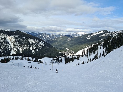 View down Skyline Express
Photo: Simon
2025-03-08 15.16.52; '2025 Mar 08 15:16'
Original size: 9,248 x 6,936; 14,020 kB
2025-03-08 15.16.52 S20+ Simon - view down Skyline Express.jpeg