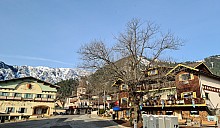 2025-03-10 09.21.49 S20+ Simon - Front St, Leavenworth_cr.jpg: 9248x5384, 15120k (2025 Oct 07 13:23)