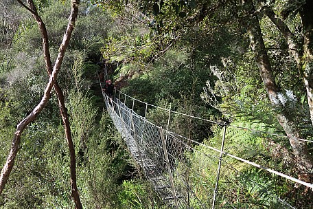 Simon on the second swingbridge
Photographer;&nbsp;Brian
2025-05-04&nbsp;10.35.31;&nbsp;Metadata time: '2025 May 04 10:35'
Original size:&nbsp;5,472 x 3,648; 15,689 kB
Filename: 2025-05-04 10.35.31 IMG_1481 Brian - Simon on the second swingbridge.jpeg