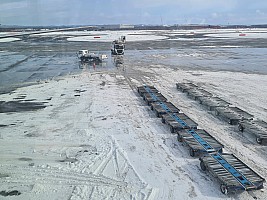 New Chitose airport
Photographer;&nbsp;Simon
2026-01-30&nbsp;11.51.30;&nbsp;Metadata time: '2026 Jan 30 11:51'
Original size:&nbsp;3,090 x 2,317; 2,420 kB;&nbsp;cr
Filename: 2026-01-30 11.51.30 S20+ Simon - New Chitose airport_cr.jpg