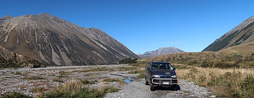 Driving in the Harper
Photographer;&nbsp;Brian
2026-03-08&nbsp;10.15.19;&nbsp;Metadata time: '2026 Mar 08 10:15'
Original size:&nbsp;5,472 x 2,117; 4,905 kB;&nbsp;cr
Filename: 2026-03-08 10.15.19 CPSG7MII IMG_1816 Brian - driving in the Harper_cr.jpg