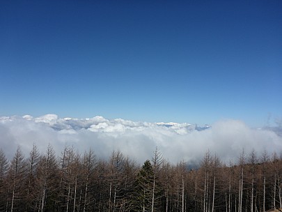 2016-03-02 10.18.16 P1000786 Simon - glimpse of Japanese Alps.jpeg: 4608x3456, 6126k (2016 Mar 02 10:18)