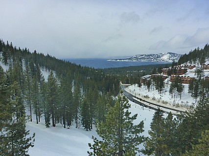 2019-02-28 11.27.56 P1020732 Simon - view of Lake Tahoe from Lakeview Quad.jpeg: 4608x3456, 6101k (2019 Feb 28 11:27)