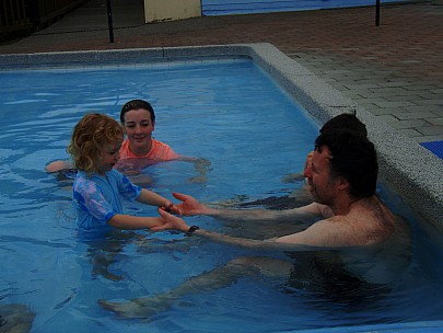 
2007-09-30&nbsp;09.39.26;&nbsp;Metadata time: '2007 Sept 30 09:39'
Original size:&nbsp;3,072 x 2,304; 3,044 kB
Filename: 2007-09-30 09.39.26 P9300182.jpeg