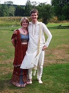 2009-07-25 15.09.50 indian outfits.jpeg: 600x800, 168k (2009 Jul 29 02:28)