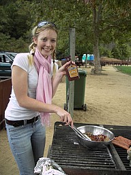 Kitty with real American BBQ sauce and pulled pork