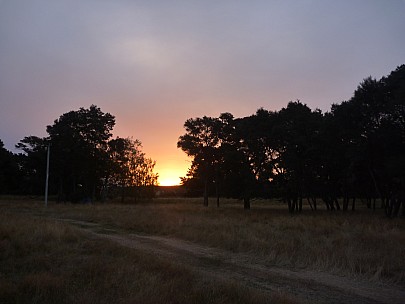 Sunset
Photographer;&nbsp;Simon
2013-03-02&nbsp;19.54.59;&nbsp;Metadata time: '2013 Mar 02 19:54'
Original size:&nbsp;4,000 x 3,000; 4,614 kB
Filename: 2013-03-02 19.54.59 P1040732 Simon - sunset.jpeg