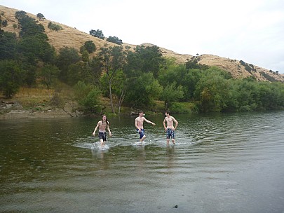 Swimming
Photographer;&nbsp;Simon
2015-03-07&nbsp;15.49.22;&nbsp;Metadata time: '2015 Mar 07 15:49'
Original size:&nbsp;4,000 x 3,000; 5,444 kB
Filename: 2015-03-07 15.49.22 P1010813 Simon - swimming.jpeg