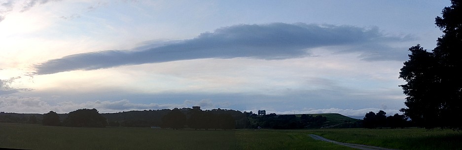 View up Glenmorven Road at dusk
Photographer;&nbsp;Simon
2020-11-28&nbsp;20.20.46;&nbsp;Metadata time: '2020 Nov 28 20:20'
Original size:&nbsp;6,089 x 1,976; 896 kB;&nbsp;stitch
Filename: 2020-11-28 20.20.46_HDR LG6 Simon - view up Glenmorven Road at dusk_stitch.jpg