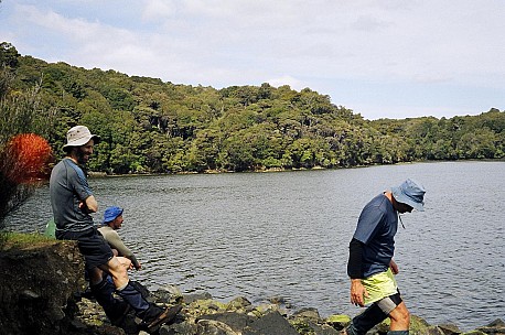 052_052.JPG: 1544x1024, 380k (2006 Dec 20 22:55)