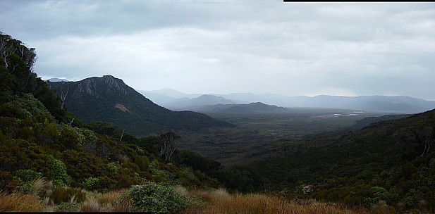 dsc00439-440.jpg: 3142x1549, 734k (2006 Dec 22 13:42)