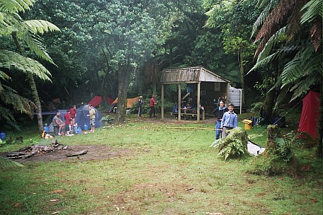 day4-140_08A_0041_mangawaiiti.jpeg: 1536x1024, 603k (2007 Jan 29 13:55)