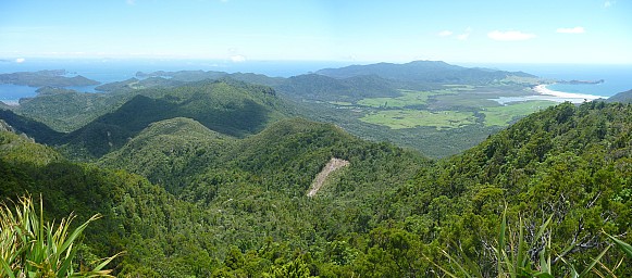 Hirakimata view
Photographer;&nbsp;Simon
2012-12-29&nbsp;12.50.32;&nbsp;Metadata time: '2012 Dec 29 12:50'
Original size:&nbsp;6,695 x 2,949; 3,129 kB;&nbsp;stitch
Filename: 2012-12-29 12.50.32 P1040490 Simon - Hirakimata view_stitch.jpg