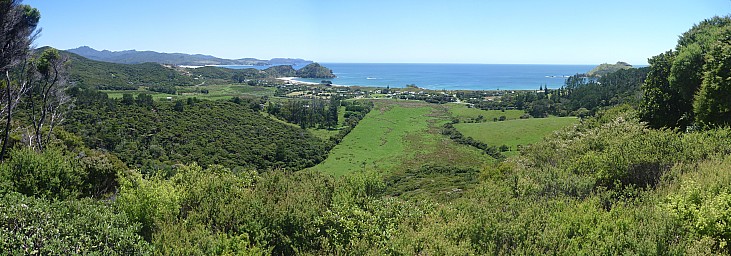 Medlands beach
Photographer;&nbsp;Simon
2013-01-01&nbsp;12.40.47;&nbsp;Metadata time: '2013 Jan 01 12:40'
Original size:&nbsp;8,163 x 2,858; 4,575 kB;&nbsp;stitch
Filename: 2013-01-01 12.40.47 P1040573 Simon - Medlands beach_stitch.jpg