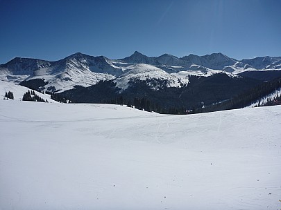 2014-01-28 11.25.16 P1000215 Simon - looking into the back bowls.jpeg: 4000x3000, 4312k (2014 Jan 29 07:25)