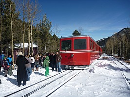 Train at stop
Photographer;&nbsp;Simon
2014-02-08&nbsp;13.18.42;&nbsp;Metadata time: '2014 Feb 08 13:18'
Original size:&nbsp;4,000 x 3,000; 6,277 kB
Filename: 2014-02-08 13.18.42 P1000437 Simon - Train at stop.jpeg