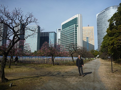 Jim in Hama-rikyu gardens with city behind
Photographer;&nbsp;Simon
2015-02-07&nbsp;10.15.19;&nbsp;Metadata time: '2015 Feb 07 10:15'
Original size:&nbsp;4,000 x 3,000; 6,689 kB
Filename: 2015-02-07 10.15.19 P1010228 Simon - Jim in Hama-rikyu gardens with city behind.jpeg
