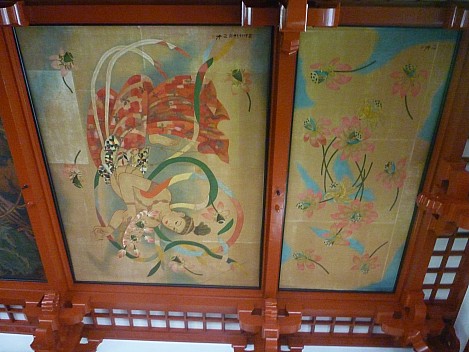 Temple Ceiling
Photographer;&nbsp;Simon
2015-02-07&nbsp;14.09.52;&nbsp;Metadata time: '2015 Feb 07 14:09'
Original size:&nbsp;4,000 x 3,000; 4,847 kB
Filename: 2015-02-07 14.09.52 P1010291 Simon - temple ceiling.jpeg