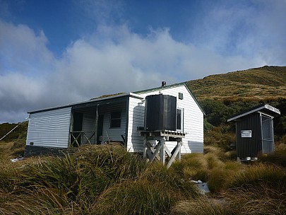 2015-05-30 10.50.42 P1010934 Simon - Jumbo Hut.jpeg: 4000x3000, 6392k (2015 Jun 14 17:08)