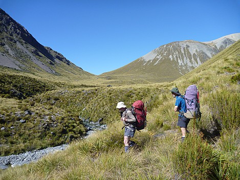 2016-01-06 10.08.34 P1040095 Philip - Simon, Brian, and Maitland Stream in tussock.jpeg: 4320x3240, 5149k (2016 Jan 06 10:08)