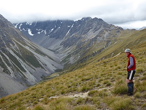 2016-01-07 15.44.43 P1000141 Brian - Bruce looking into the head of the Dingle Burn.jpeg: 4000x3000, 4895k (2016 Jan 07 15:44)