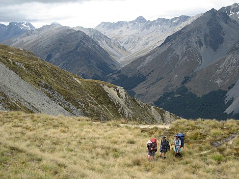 2016-01-07 15.56.13 IMG_2409 Bruce - Simon Brain and Philip Ahuriri valley behind.jpeg: 2816x2112, 781k (2016 Feb 16 19:25)