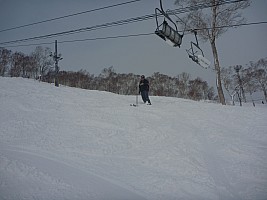 Skiing Hirafu